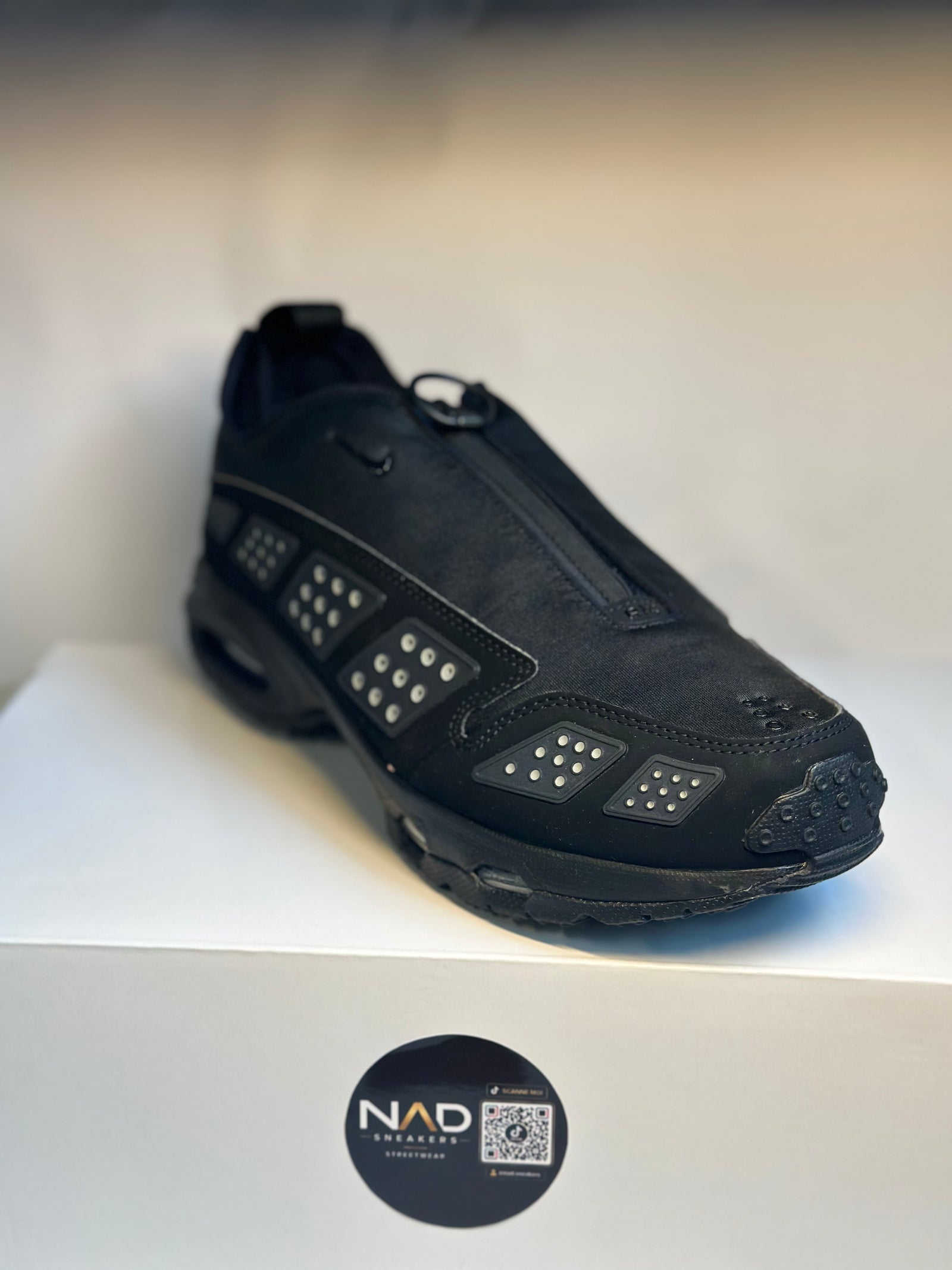 Nike Air Max SNDR noire - vue 1