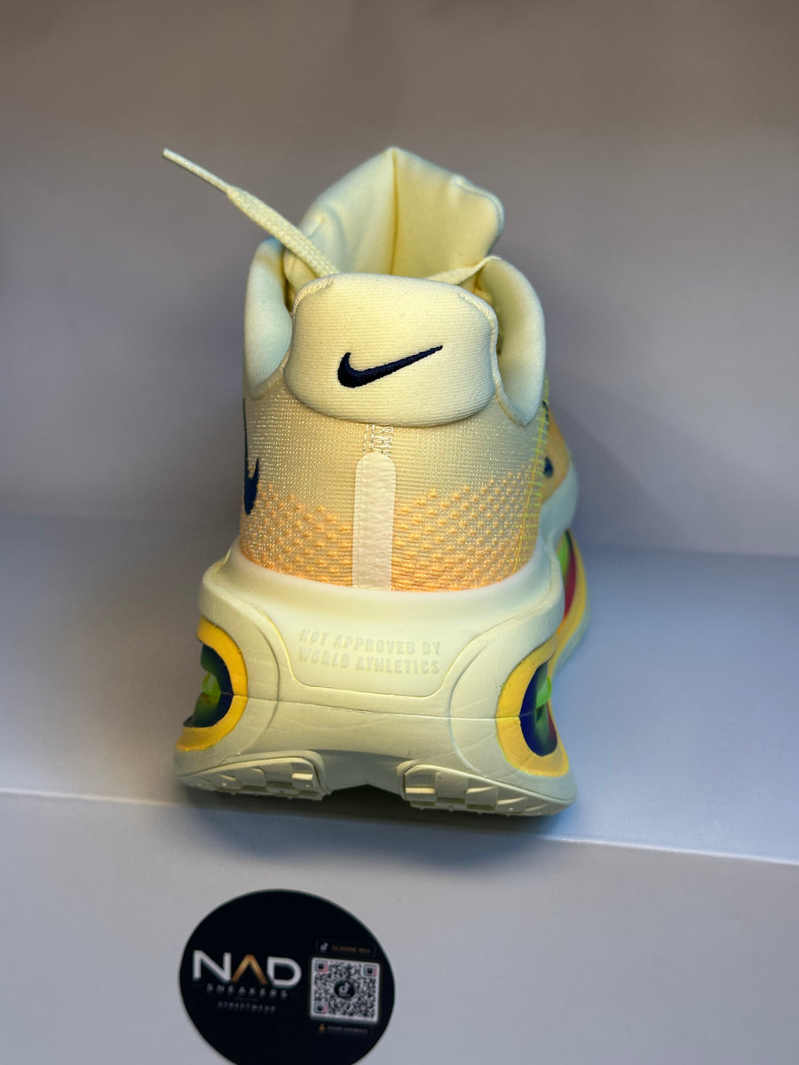 Nike Vomero Premium jaune et orange 3
