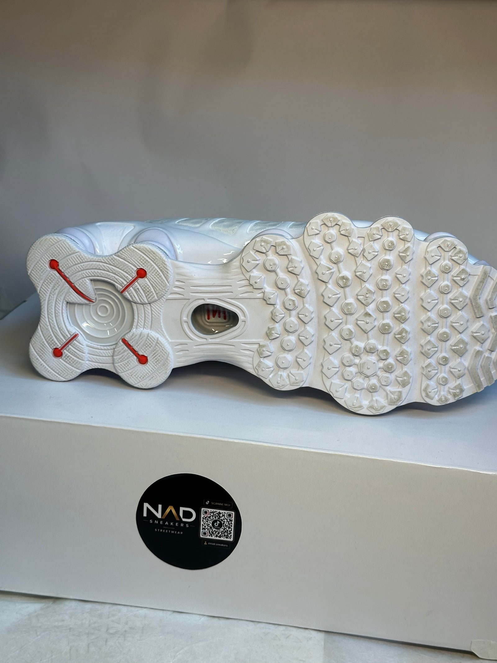 Nike Shox TL blanche et argentée - vue 2
