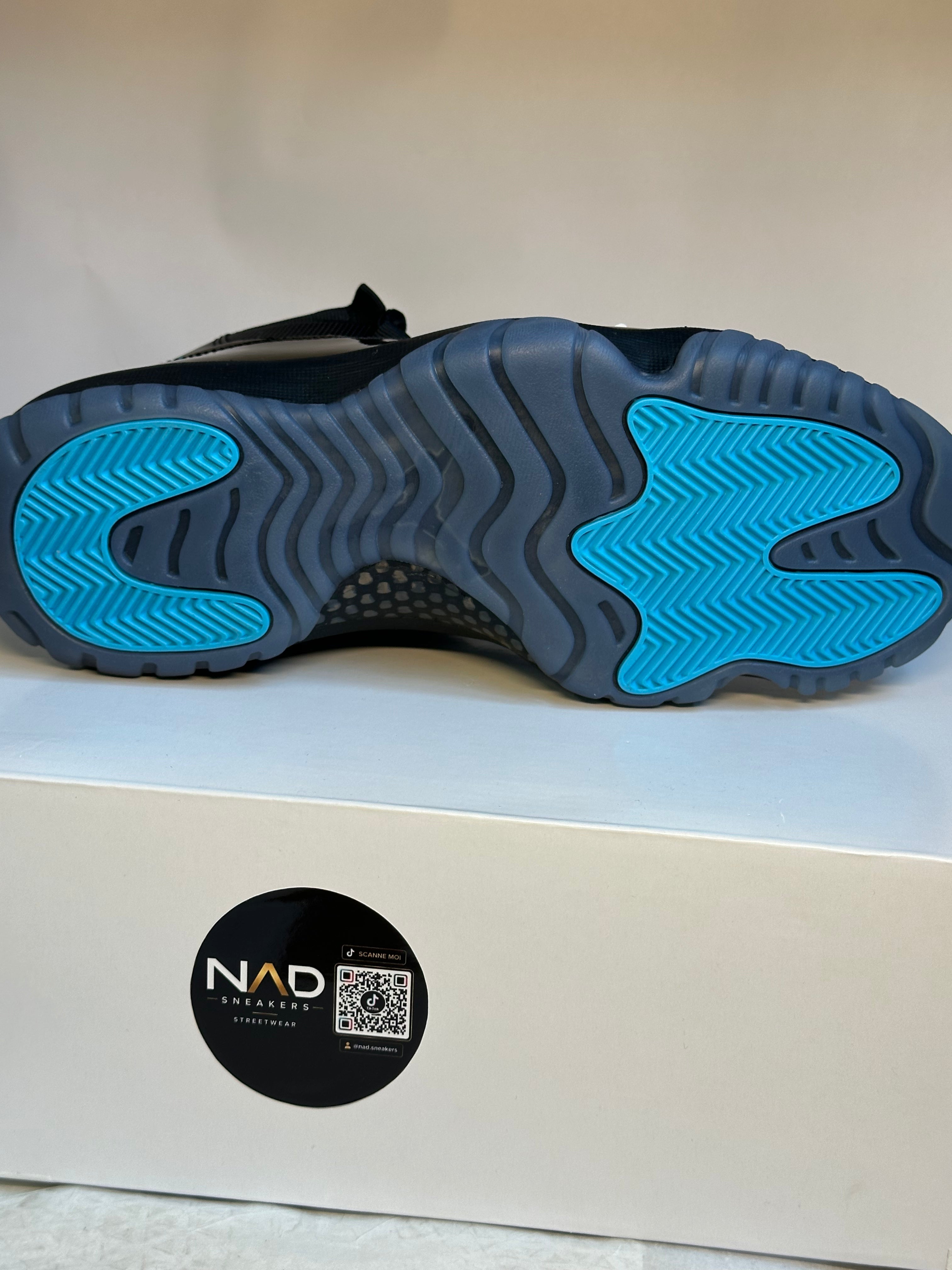 Air Jordan 11 Retro Gamma Blue - vue 2