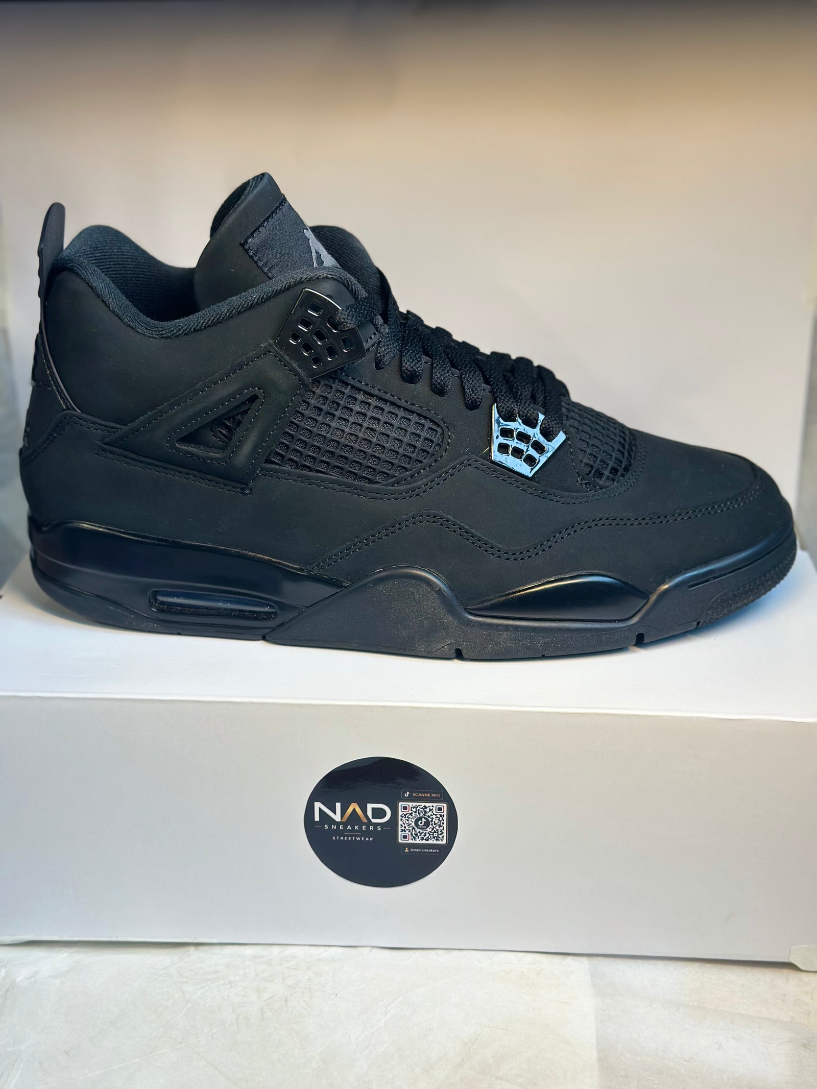 Air Jordan 4 Black Cat - vue 1