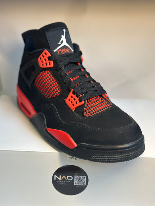 Air Jordan 4 noire et rouge - vue 2