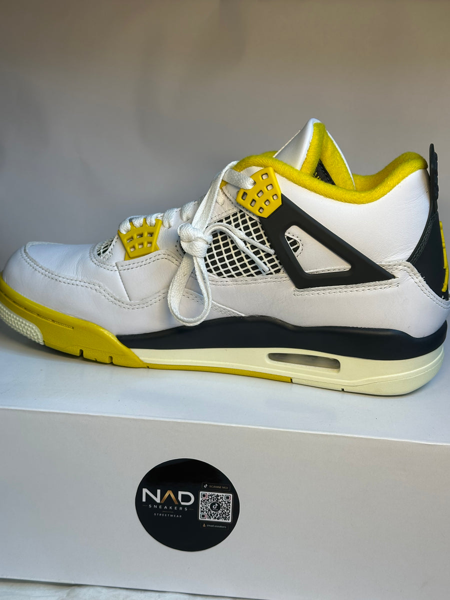Air Jordan 4 blanche et jaune 4