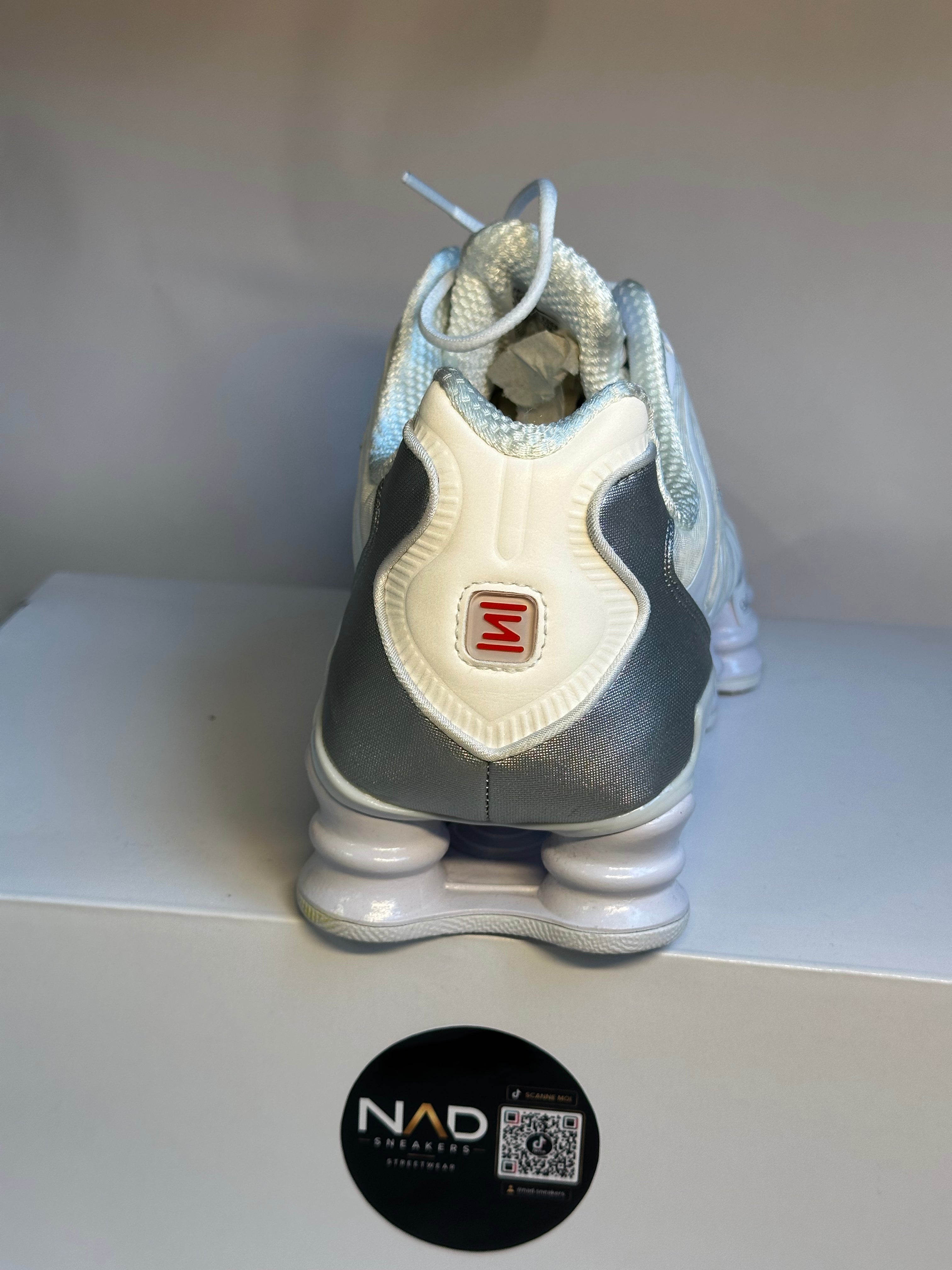 Nike Shox TL blanche et argentée - vue 3
