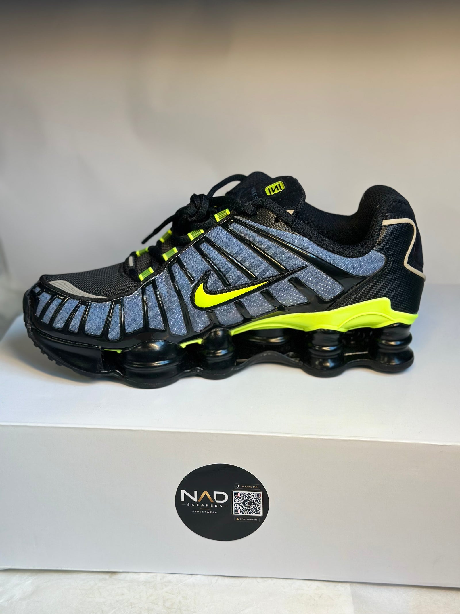 Nike Shox TL grise et jaune fluo - vue 2