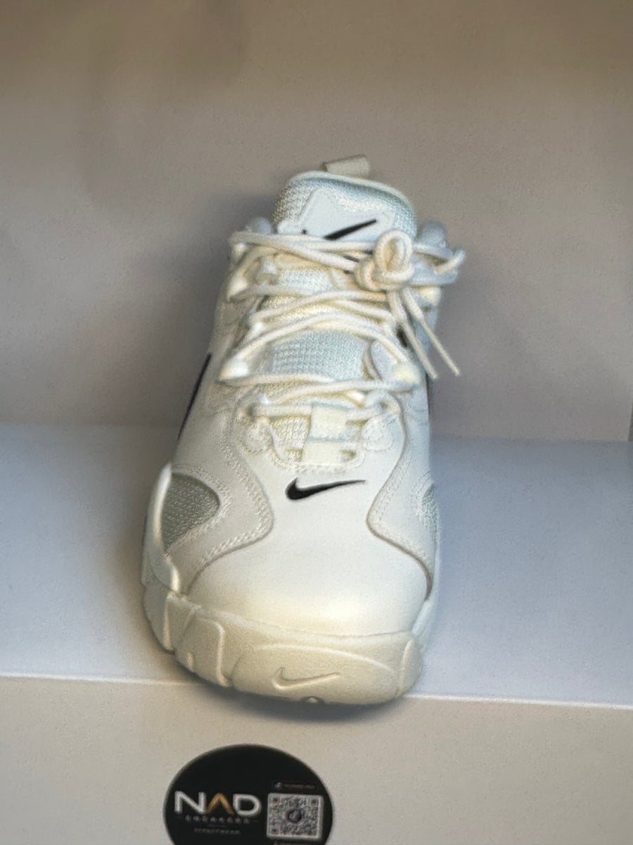 Nike Air Barrage Low blanche et noire 4