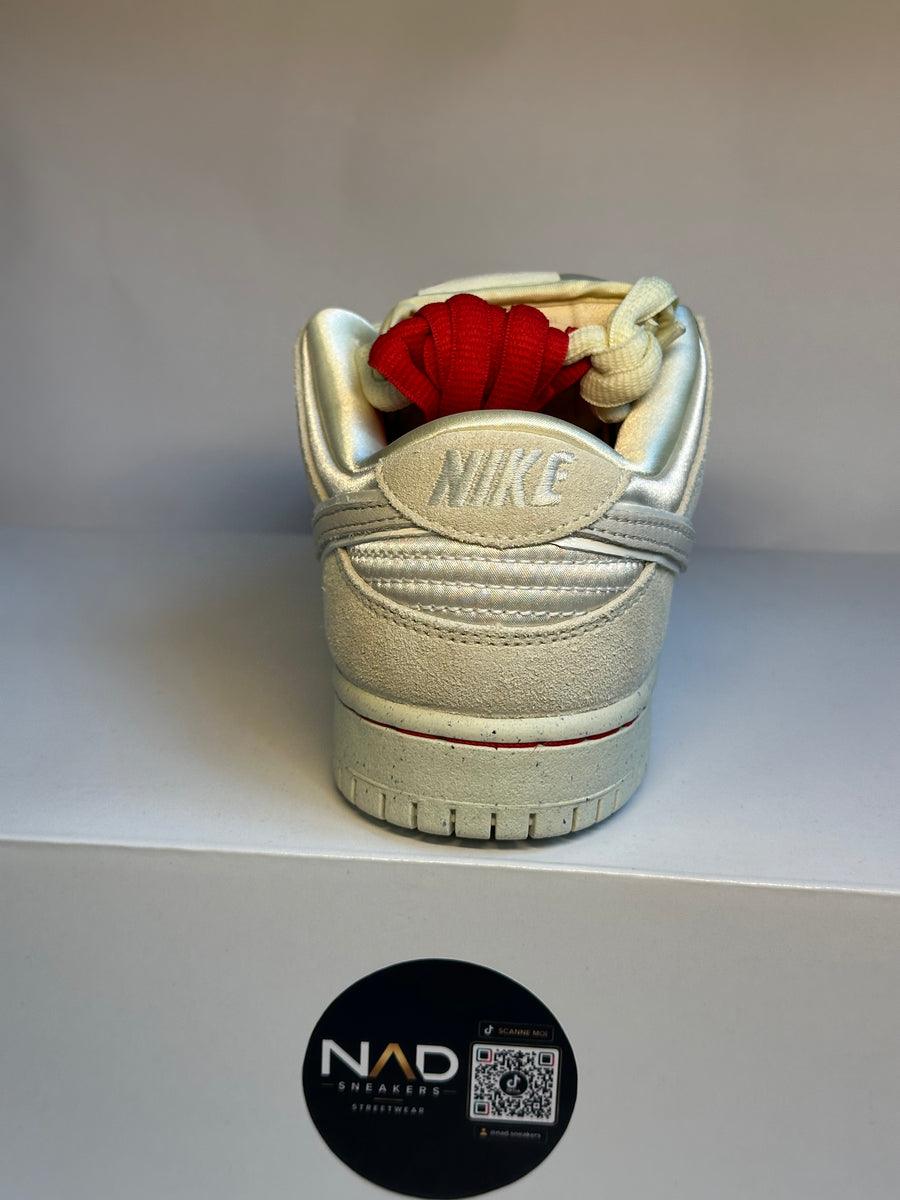 Nike SB Dunk Low City of Love crème 3