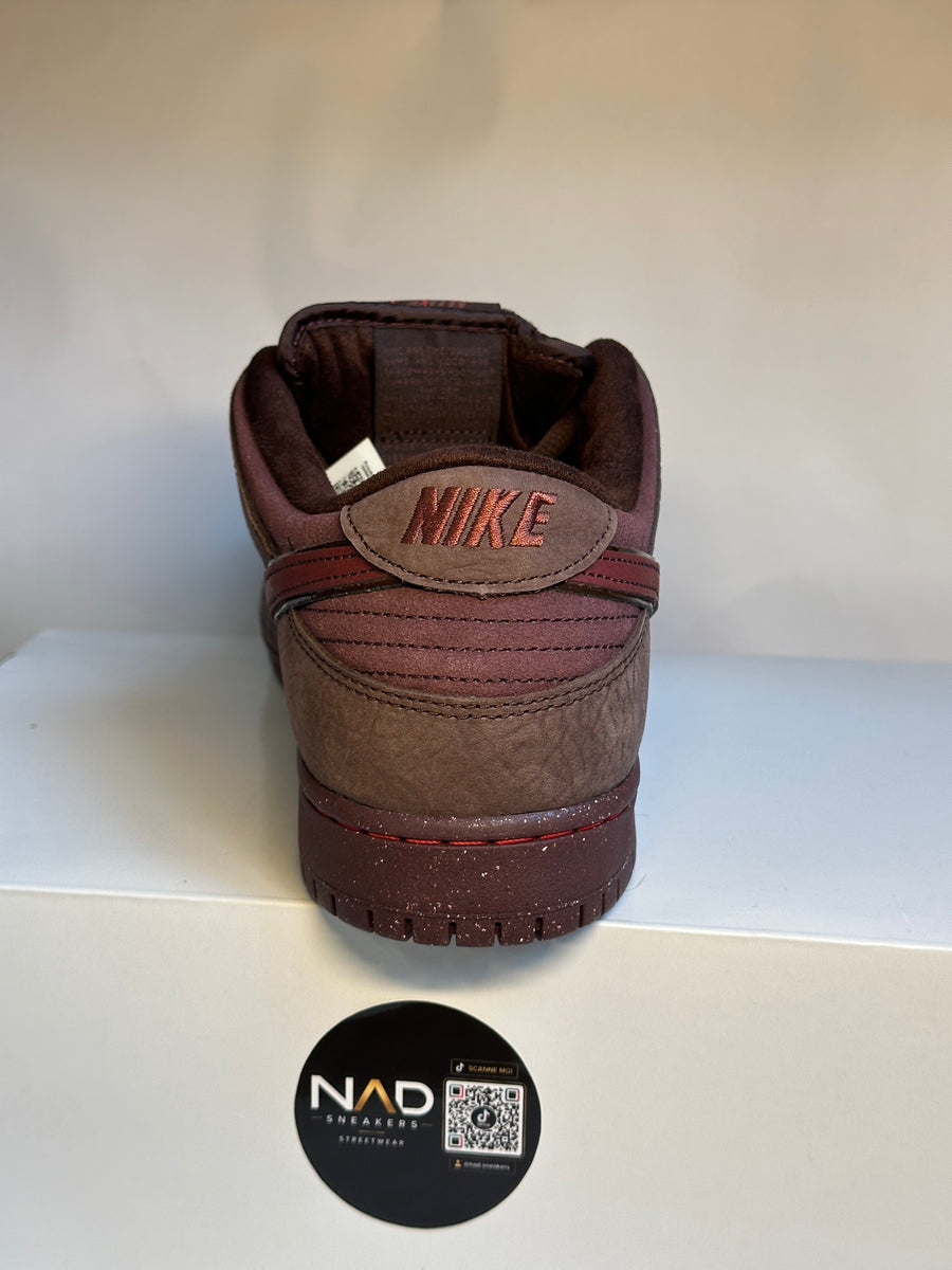 Nike SB Dunk Low Love Burgundy Crush 2