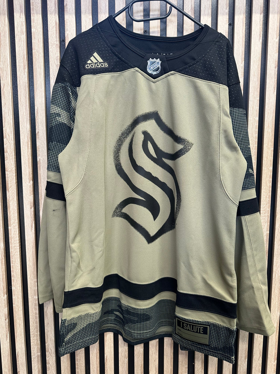 Adidas Seattle Kraken kaki et noir 1