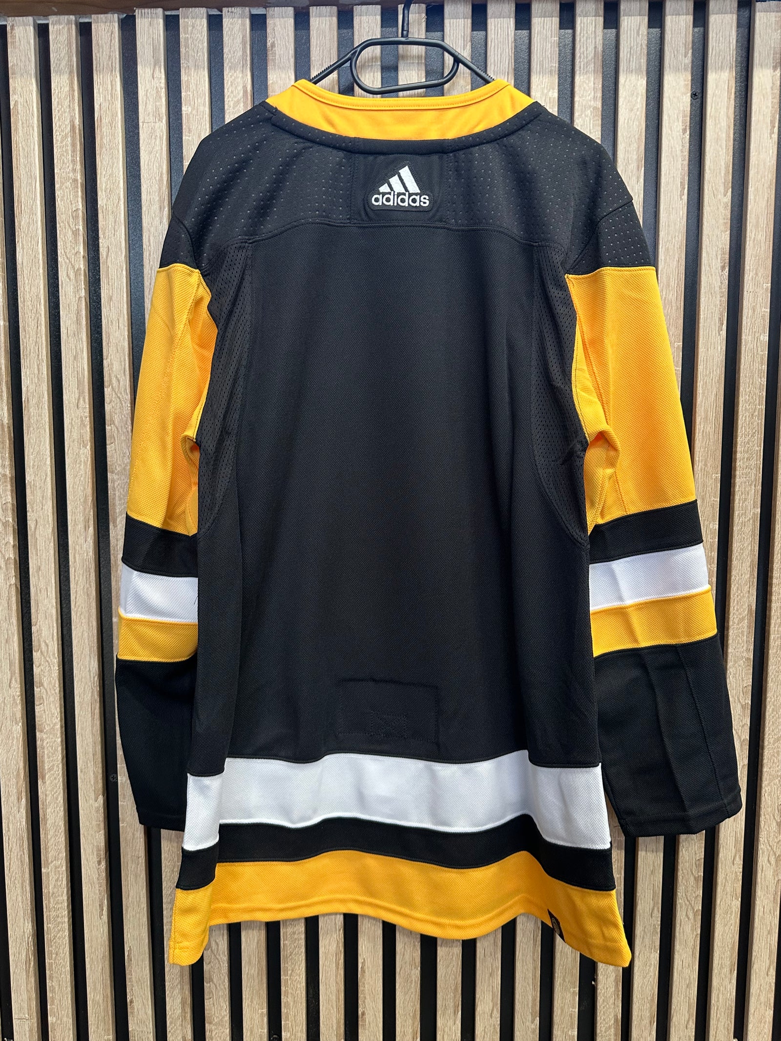 Adidas Pittsburgh Penguins noir et jaune - vue arrière