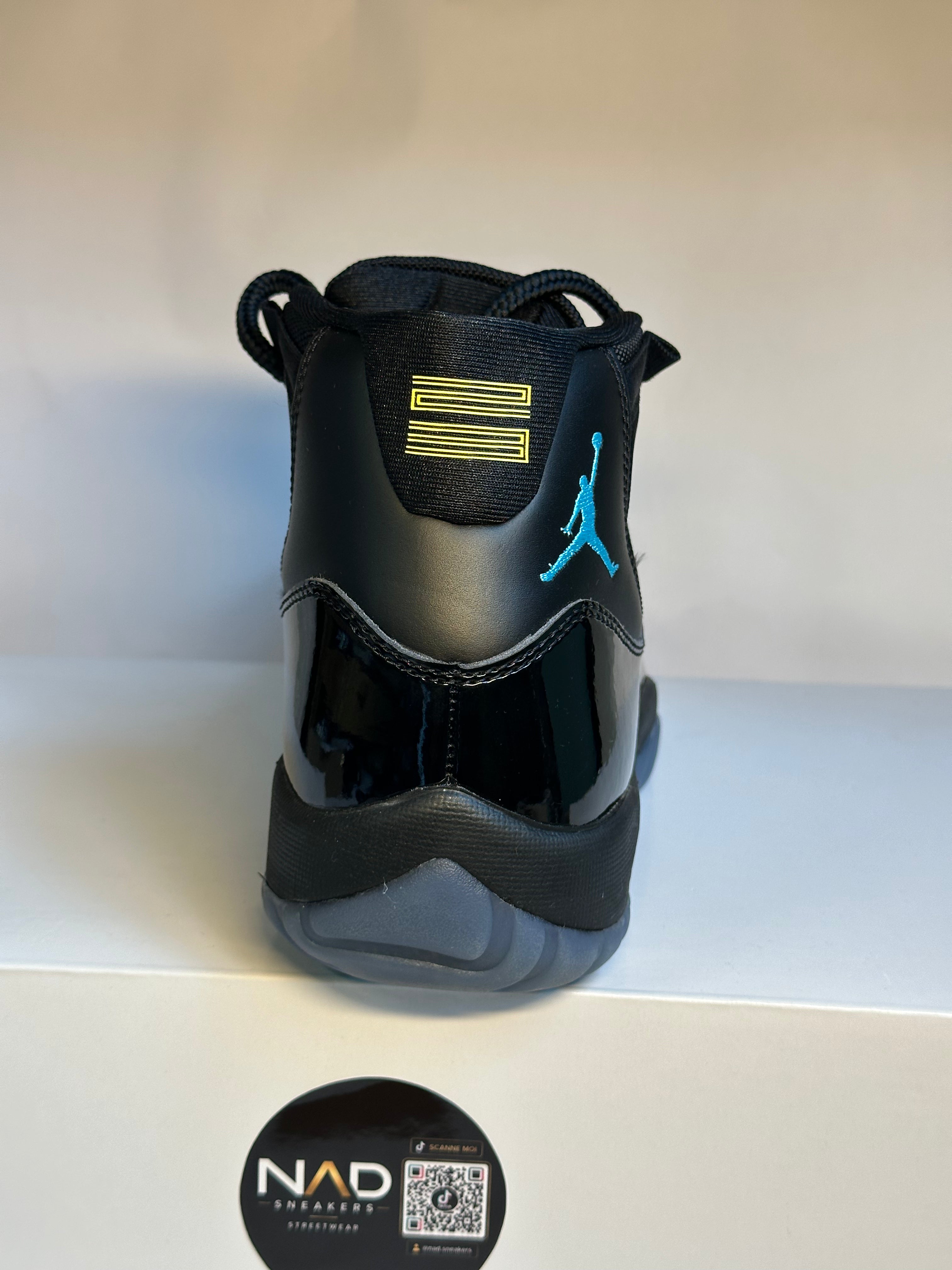 Air Jordan 11 Retro Gamma Blue - vue 3