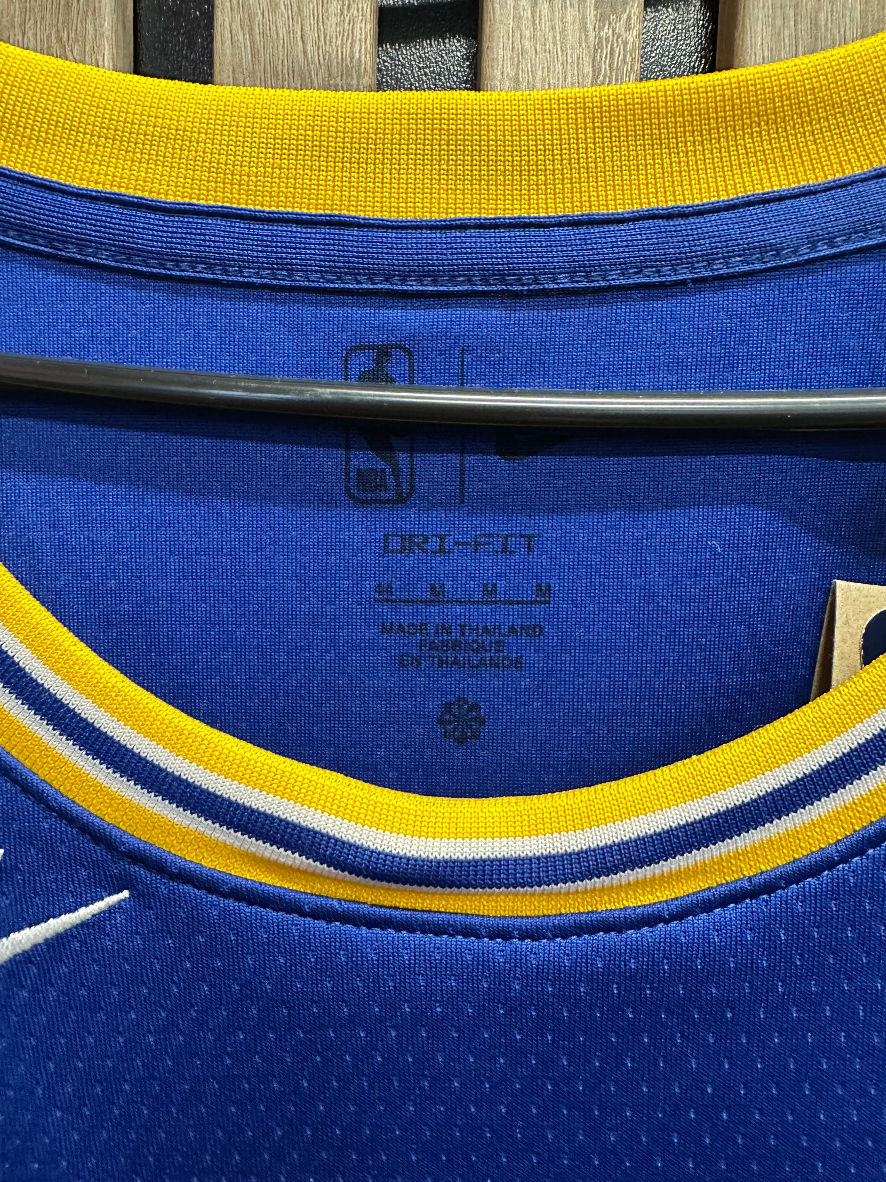 Nike Golden State Warriors bleu et jaune - M - étiquette de taille