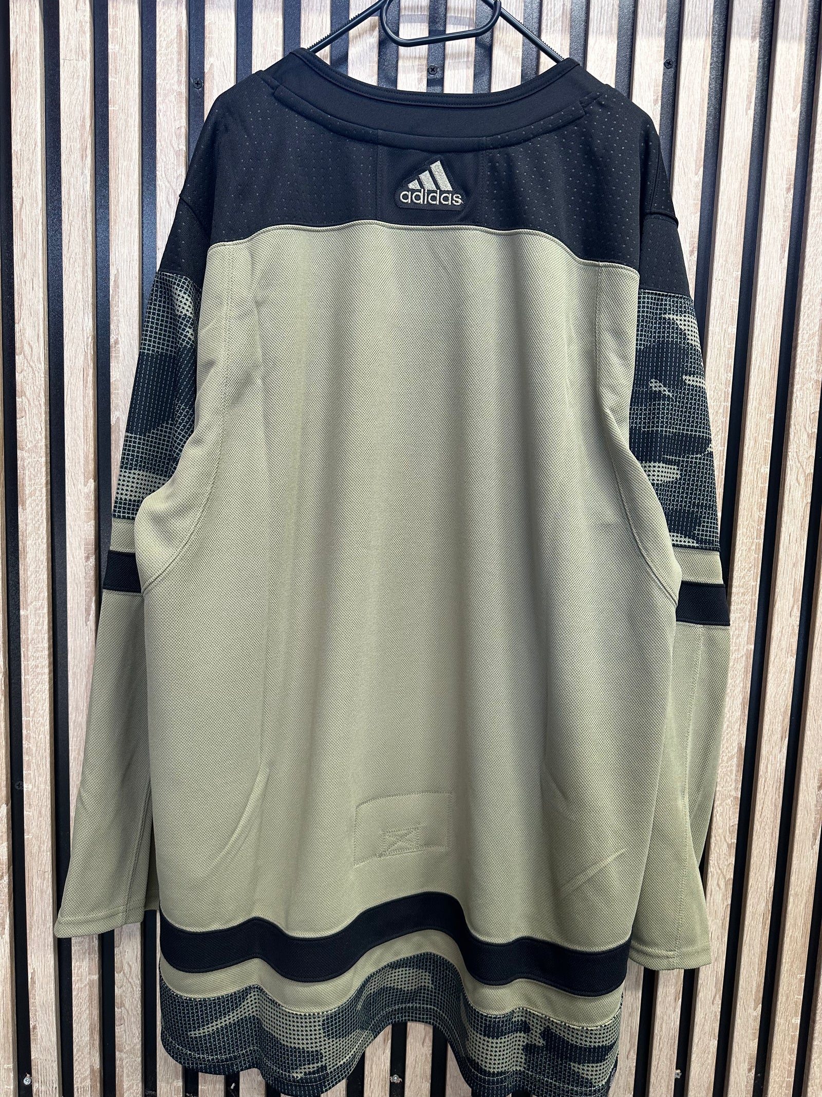 Adidas Arizona Coyotes Kachina kaki et noir - vue arrière