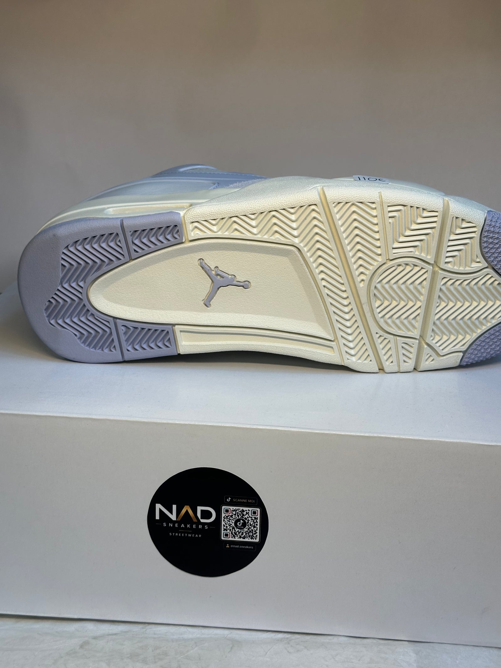 Air Jordan 4 RM Ghost / Sail - semelle