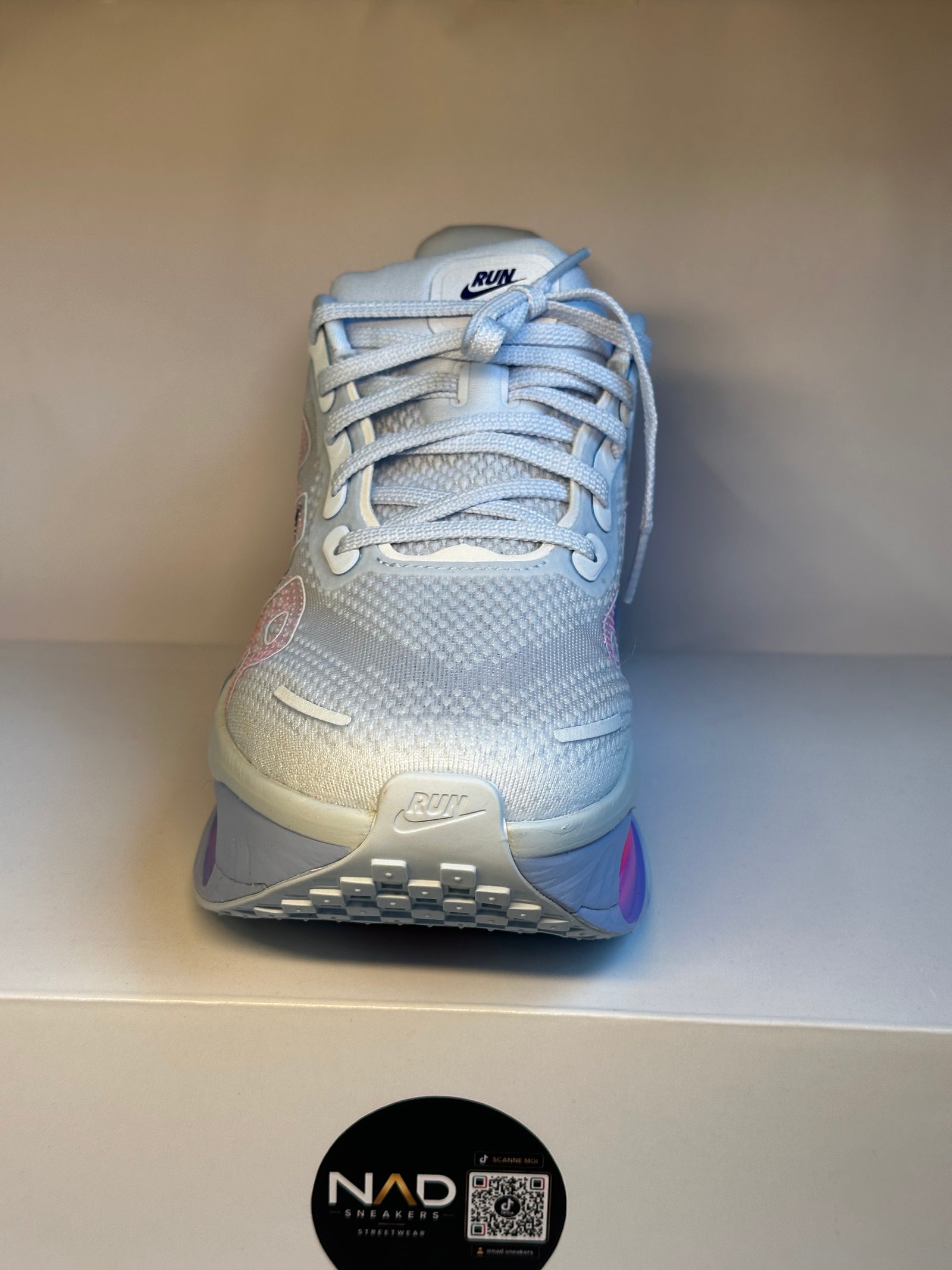Nike Vomero Premium Blue Tint - face