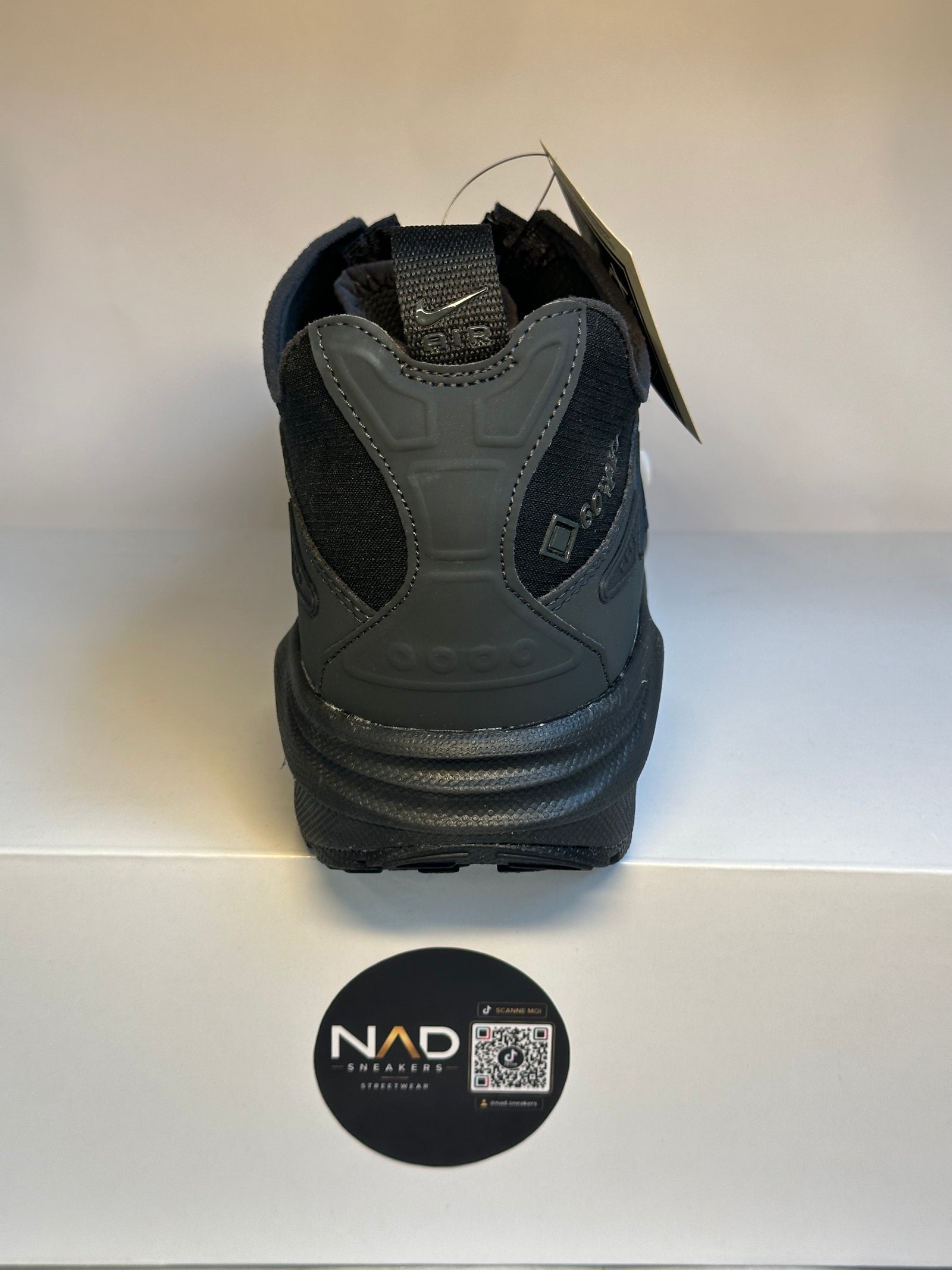 Nike Air Max SNDR GORE-TEX noire - dos